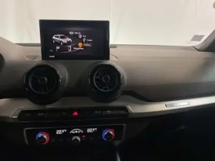 Photo 19 Audi Q2 1.6 TDI 116 ch BVM6 S line