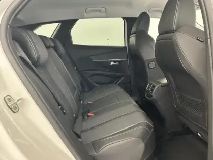 Photo 15 Peugeot 3008 HYBRID 225ch Allure Pack e-EAT8