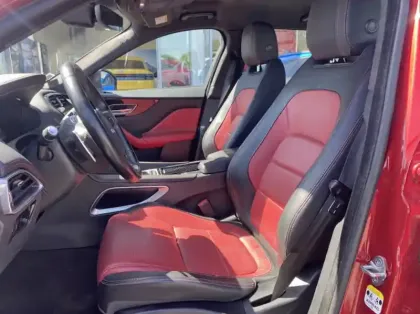 Photo 9 Jaguar F-Pace 2.0D 180ch R-Sport AWD BVA8