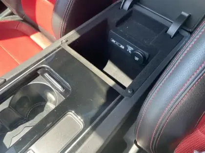 Photo 17 Jaguar F-Pace 2.0D 180ch R-Sport AWD BVA8