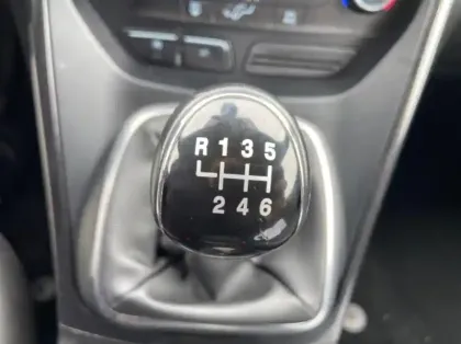 Photo 7 Ford Kuga 1.5 EcoBoost 120ch Stop&Start Titanium 4x2
