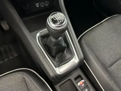 Photo 36 Renault Captur 1.0 TCe 90ch Techno + Attelage