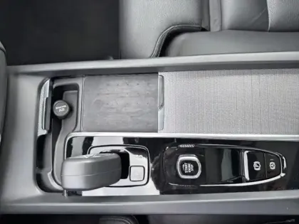 Photo 5 Volvo Xc60  B4 AdBlue 197ch Plus Style Chrome Geartronic