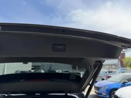 Photo 13 Volkswagen Tiguan  2.0 TDI 150ch R-Line Exclusive DSG7