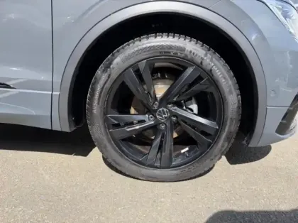 Photo 7 Volkswagen Tiguan  2.0 TDI 150ch R-Line Exclusive DSG7