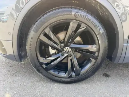 Photo 10 Volkswagen Tiguan  2.0 TDI 150ch R-Line Exclusive DSG7