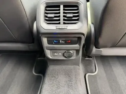 Photo 14 Volkswagen Tiguan  1.4 eHybrid 245ch R-Line Exclusive DSG6