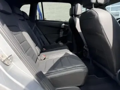 Photo 13 Volkswagen Tiguan  1.4 eHybrid 245ch R-Line Exclusive DSG6