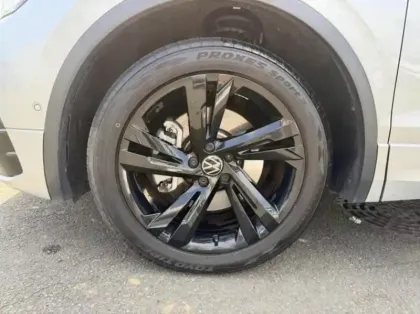 Photo 10 Volkswagen Tiguan  1.4 eHybrid 245ch R-Line Exclusive DSG6