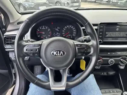Photo 14 Kia Stonic  1.0 T-GDi 100ch ISG Active Euro6d-T