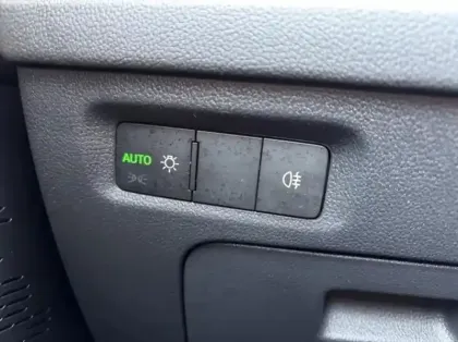 Photo 12 Skoda Octavia  Combi 2.0 TDI SCR 150ch Selection DSG7