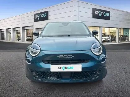 Photo 16 Fiat 600  1.2 Hybrid Turbo 110ch La Prima eDCT6