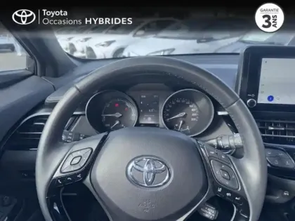 Photo 12 Toyota C-HR  2.0 Hybride 184ch Design Ultimate E-CVT
