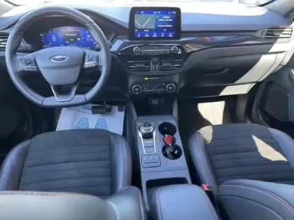Photo 13 Ford Kuga  2.5 Duratec 190ch FHEV ST-Line X BVA