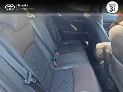 Photo 6 Toyota C-HR  122h Distinctive 2WD E-CVT RC18