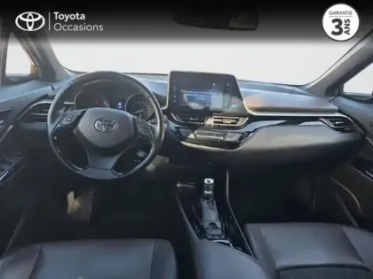 Photo 7 Toyota C-HR  122h Distinctive 2WD E-CVT RC18