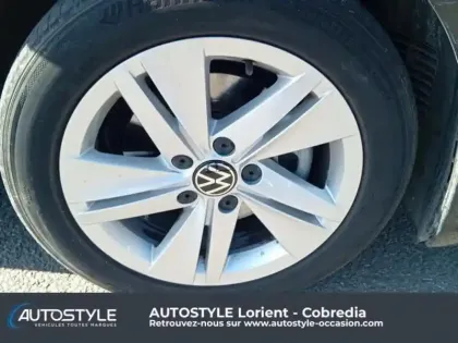 Photo 8 Volkswagen Golf  2.0 TDI SCR 115ch Life DSG7