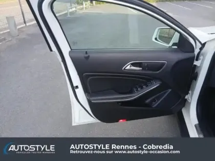 Photo 13 Mercedes GLA  180 d Sensation 7G-DCT