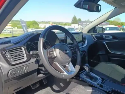 Photo 7 Kia Xceed  1.6 GDi 105ch + Plug-In 60.5ch Design DCT6 MY22