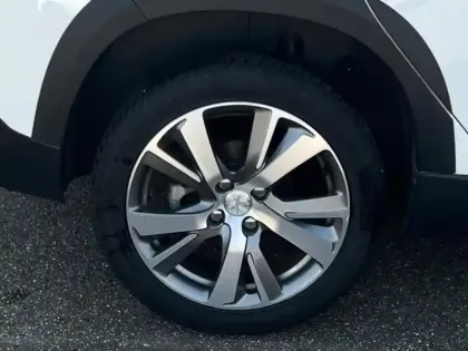 Photo 6 Peugeot 2008  1.2 Essence 130ch E6.c Crossway S&S