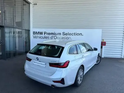 Photo 16 BMW Serie 3 Série 3 Touring 320iA 184ch Business Design