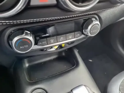 Photo 13 Nissan Juke  1.6 Hybrid 143ch N-Connecta 2024
