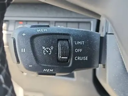 Photo 19 Peugeot 3008  Hybrid 225 e-EAT8
