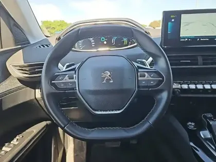 Photo 8 Peugeot 3008  Hybrid 225 e-EAT8