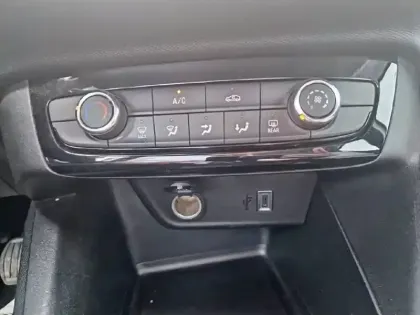 Photo 19 Opel Corsa  1.2 Turbo 100 ch BVM6