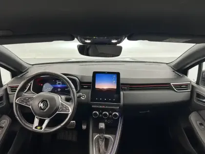 Photo 37 Renault Clio  E-Tech hybride 145