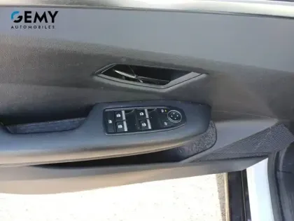 Photo 13 Renault Megane  E-Tech EV40 130ch boost charge