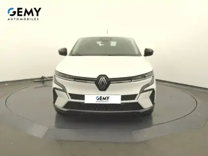 Photo 16 Renault Megane  E-Tech EV40 130ch boost charge