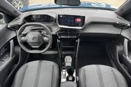 Photo 10 Peugeot 2008  Electrique 54 kWh 156 ch