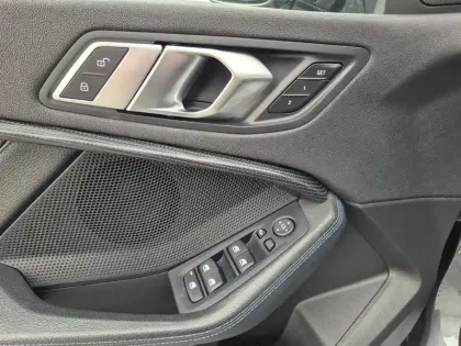 Photo 36 BMW Serie 1 M135i xDrive 306 ch BVA8