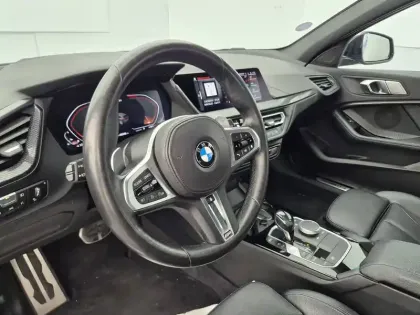 Photo 25 BMW Serie 1 M135i xDrive 306 ch BVA8