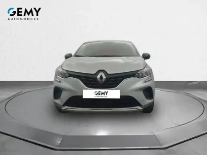 Photo 16 Renault Captur  E-Tech full hybrid 145