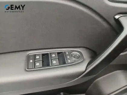 Photo 30 Renault Captur  E-Tech full hybrid 145
