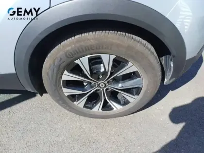 Photo 10 Renault Captur  E-Tech full hybrid 145