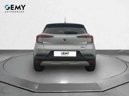 Photo 19 Renault Captur  E-Tech full hybrid 145
