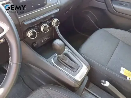 Photo 11 Renault Captur  E-Tech full hybrid 145