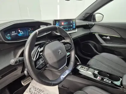 Photo 26 Peugeot 2008  Electrique 136 ch