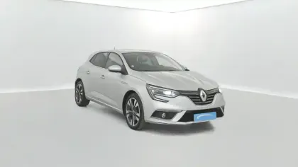 Photo 16 Renault Megane Mégane IV Berline TCe 140 Energy