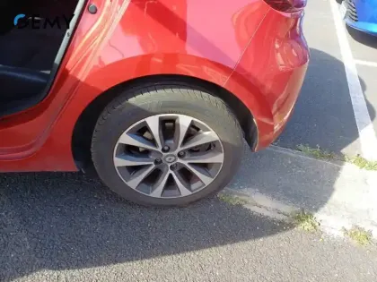 Photo 10 Renault Clio  E-Tech 140