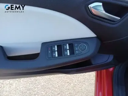 Photo 13 Renault Clio  E-Tech 140