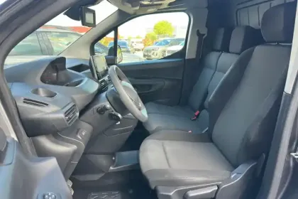 Photo 9 Peugeot Partner  FOURGON STANDARD 650 KG BLUEHDI 100 S&S BVM6