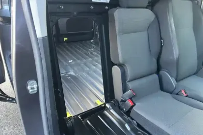 Photo 29 Peugeot Partner  FOURGON STANDARD 650 KG BLUEHDI 100 S&S BVM6