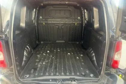 Photo 8 Peugeot Partner  FOURGON STANDARD 650 KG BLUEHDI 100 S&S BVM6