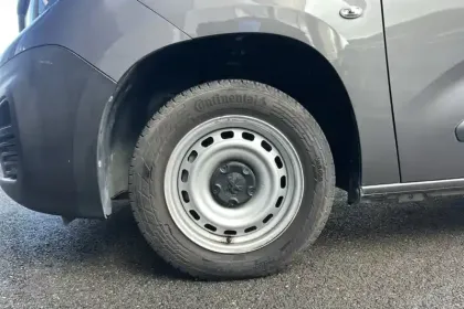 Photo 11 Peugeot Partner  FOURGON STANDARD 650 KG BLUEHDI 100 S&S BVM6