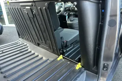 Photo 28 Peugeot Partner  FOURGON STANDARD 650 KG BLUEHDI 100 S&S BVM6