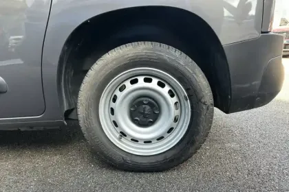 Photo 14 Peugeot Partner  FOURGON STANDARD 650 KG BLUEHDI 100 S&S BVM6